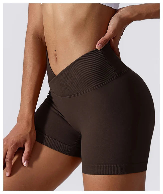 DARK BROWN SCRUNCH SHORTS